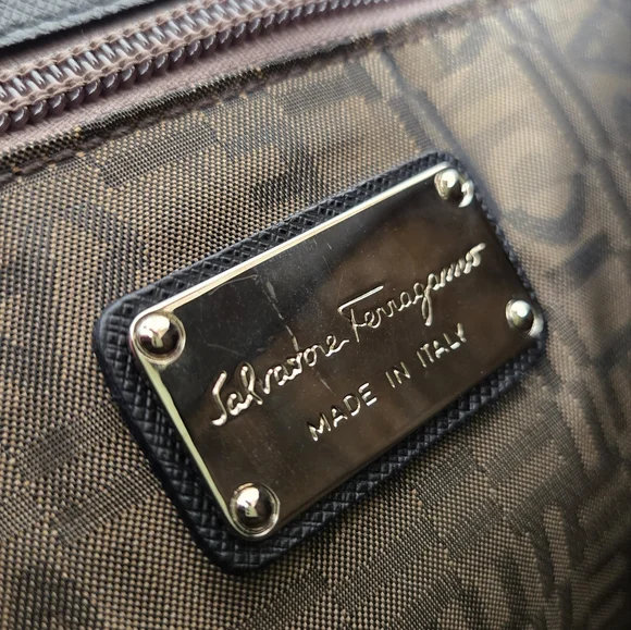 Ferragamo Handbag - Picture 11 of 17